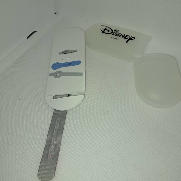 NEW - ADORABLE Disney Mickey Mouse LIVE THE STORY Watch - Picture 6 of 7